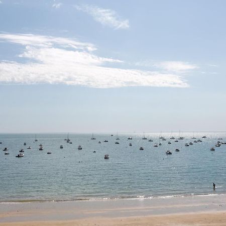 Les Pieds Dans L'Eau - Bel Appartement - Vue Mer Cancale Exterior photo