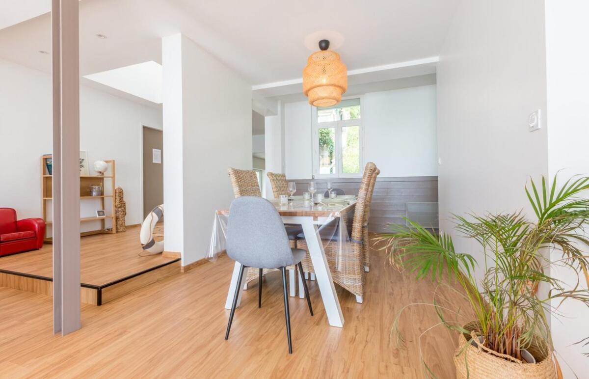 Les Pieds Dans L'Eau - Bel Appartement - Vue Mer Cancale Exterior photo
