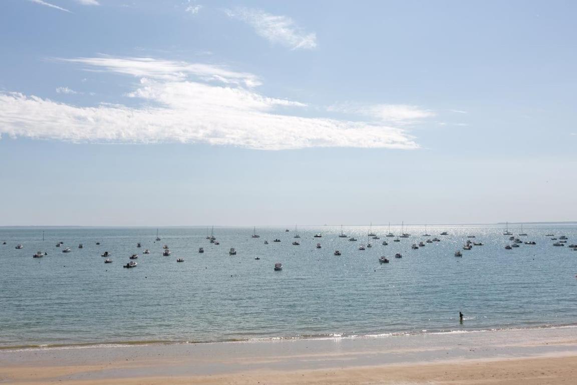 Les Pieds Dans L'Eau - Bel Appartement - Vue Mer Cancale Exterior photo