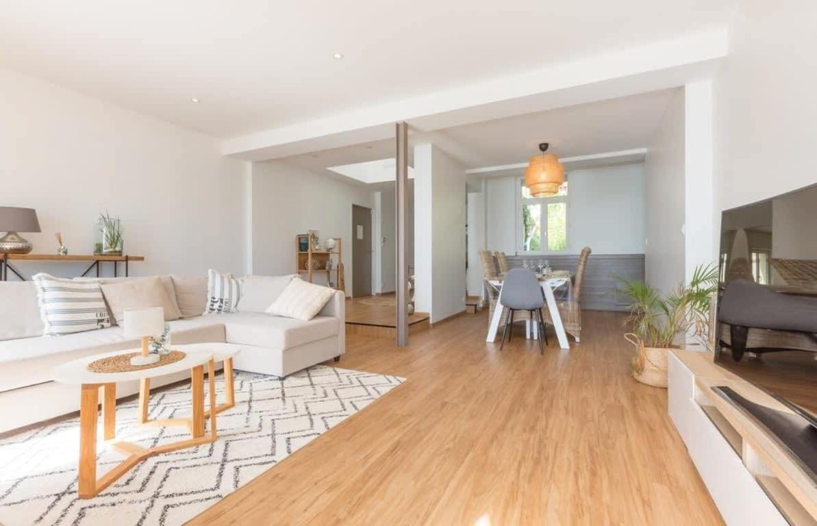 Les Pieds Dans L'Eau - Bel Appartement - Vue Mer Cancale Exterior photo